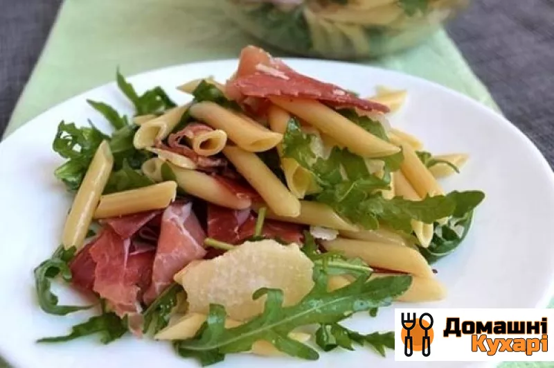 Італійський салат з макаронами
