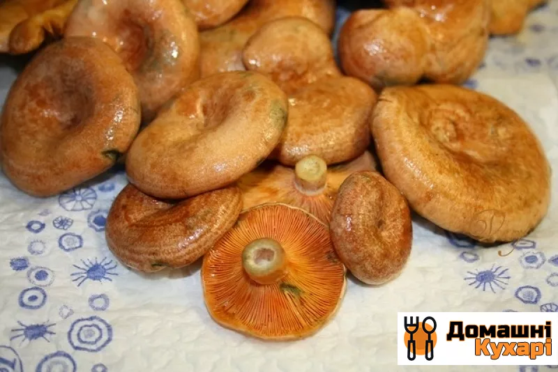 смажені рижики - фото крок 1