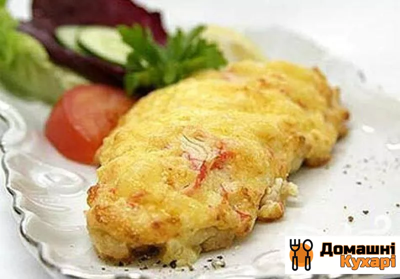 Камбала з цибулею і сиром