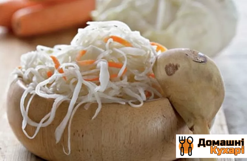 Капуста з цибулею