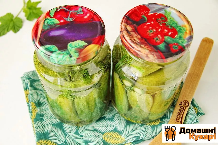 Огірки 